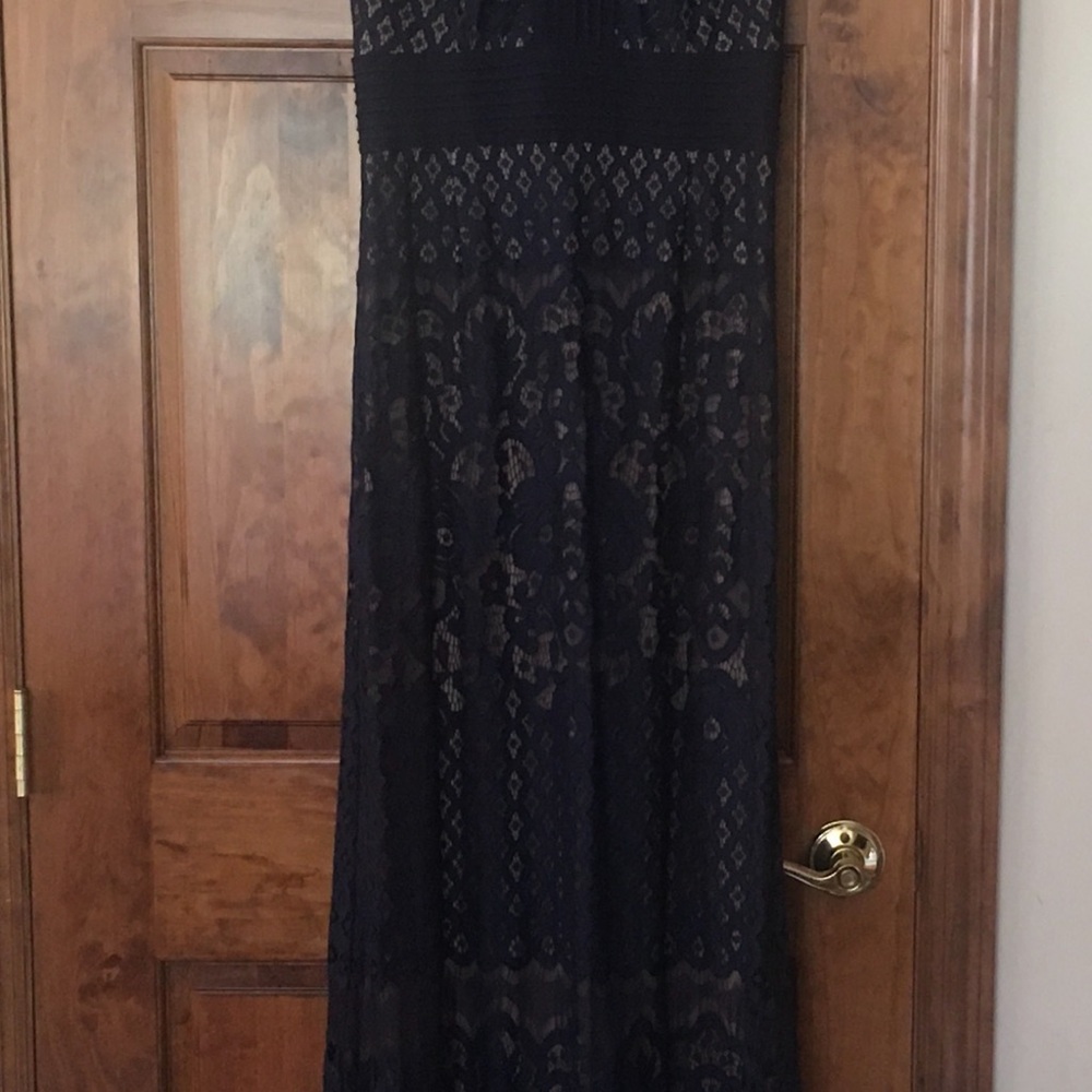 NWT Tadashi Jessamyn Lace Gown in Blue- Size 10.-SORRY NOT AVAILABLE - Picture 13 of 15